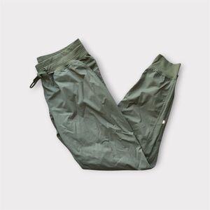 Zyia Active Olive Trail Jogger size Medium